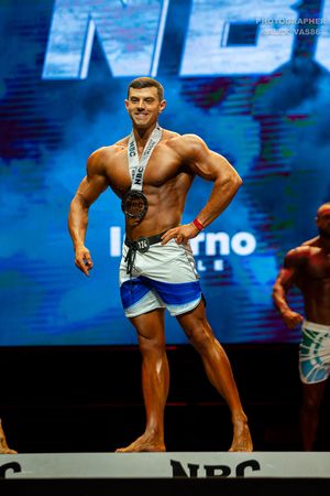 MEN'S PHYSIQUE +179